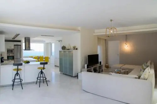 Villa Infinity