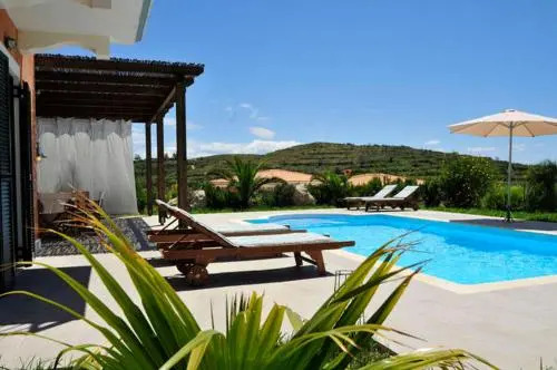 Sunny Villas