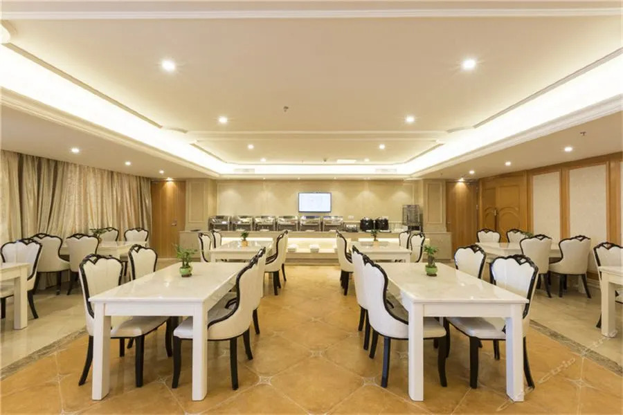 Vienna Hotel Guangzhou Baiyun Lake Jinbo Plaza Pingsha