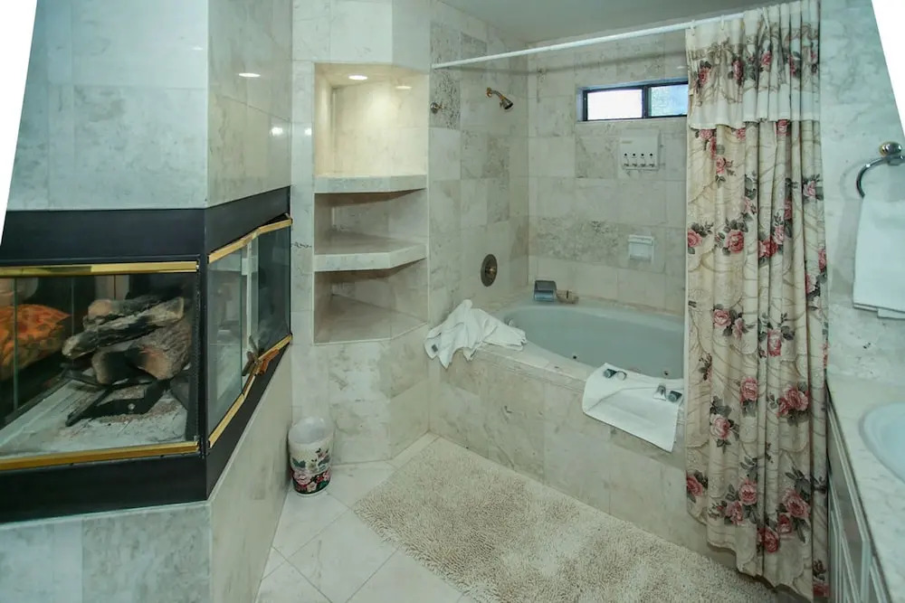 Lakeside Retreat-1830 by Big Bear Vacations