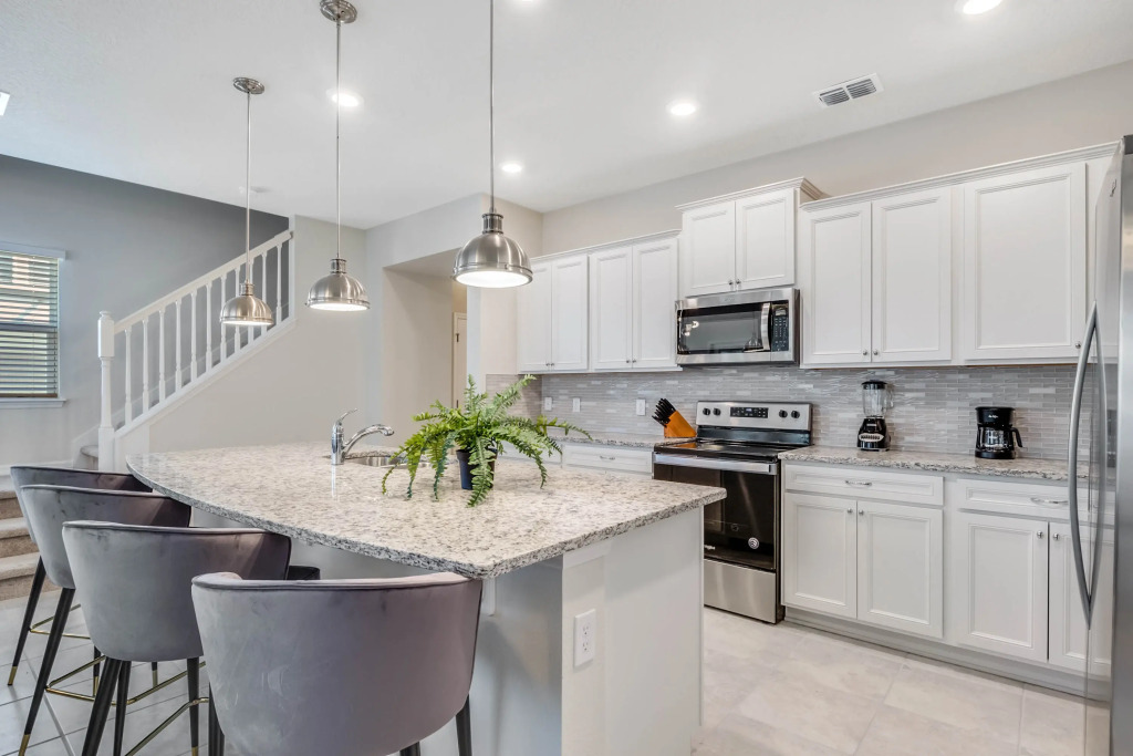 5 Bedroom/ 4.5 Bathoom (276 JW), Davenport, US