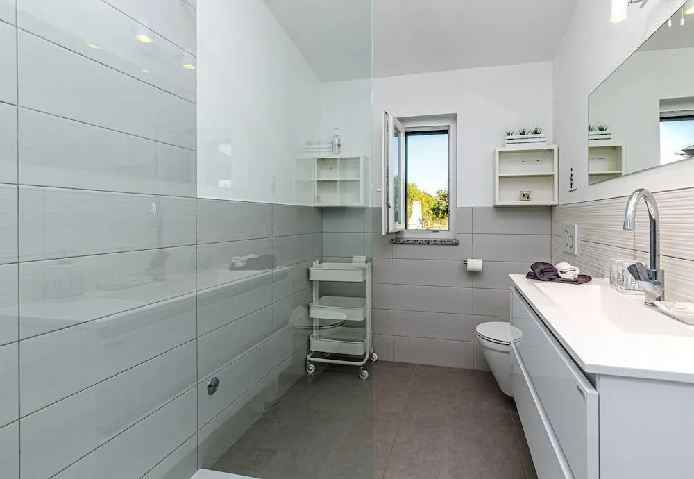 Family Friendly House Kacana - Happy Rentals