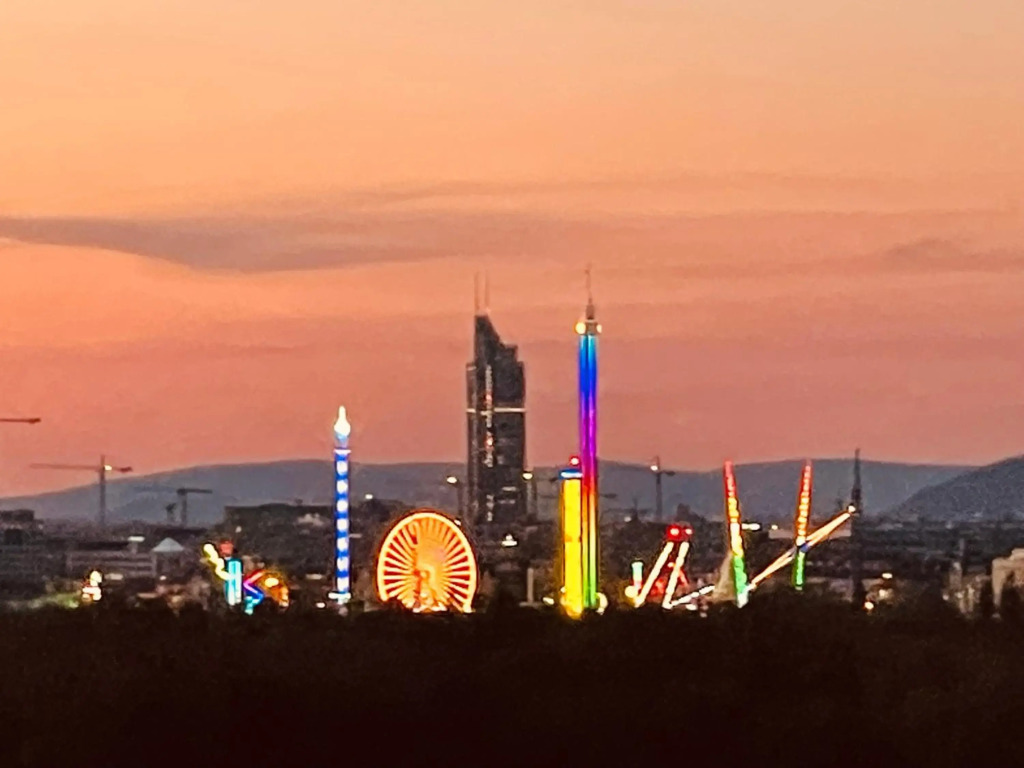 Royal Swan Skyline, Wien