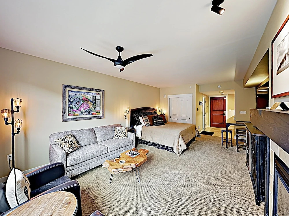 580 Winter Park - Studio Condo