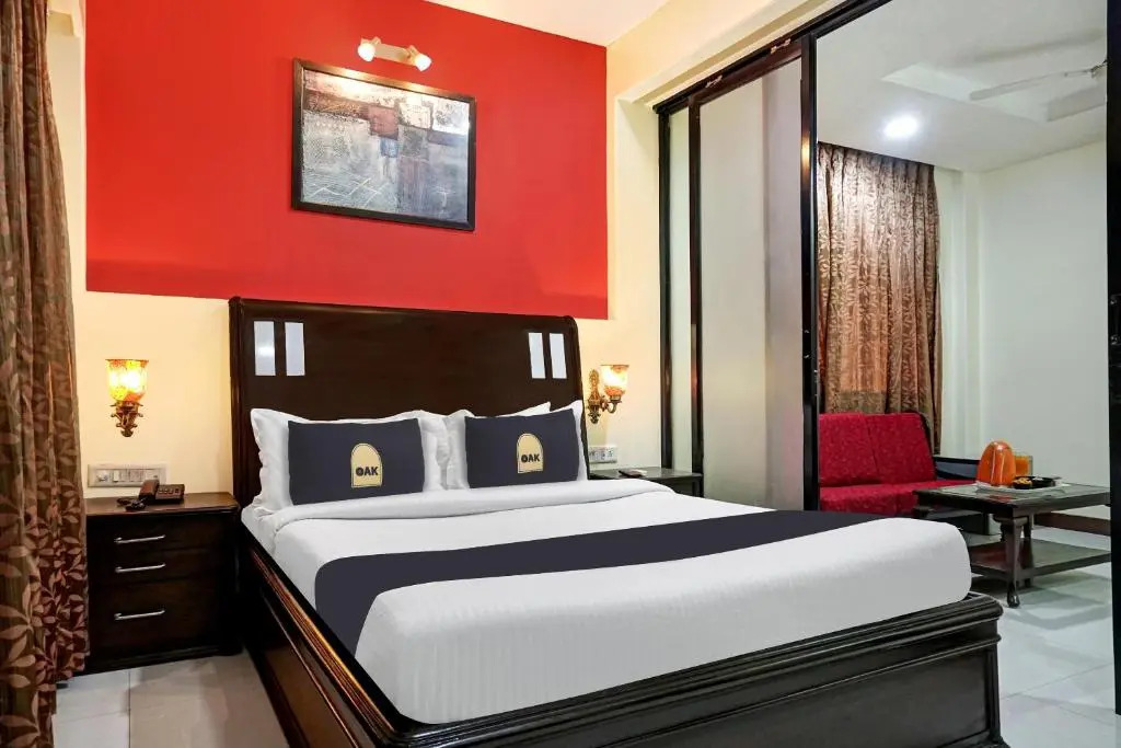 Townhouse OAK Gharonda Residency