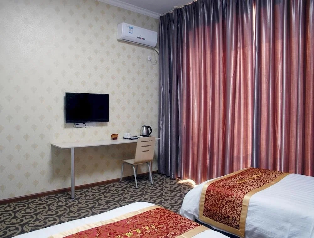Yuanhongyuan Business Hotel(成都缘鸿源商务宾馆)