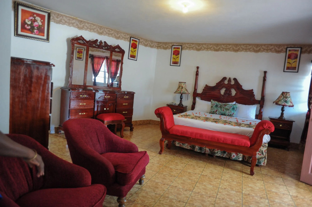 Gloriana Hotel