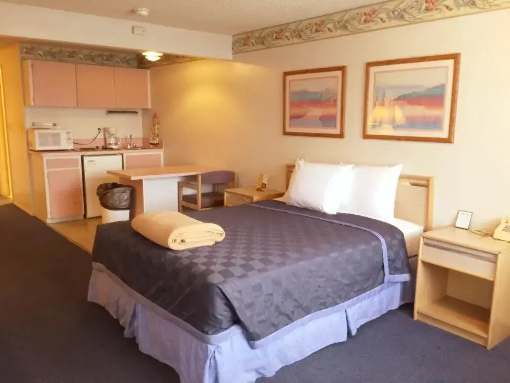 The Hotel Y
