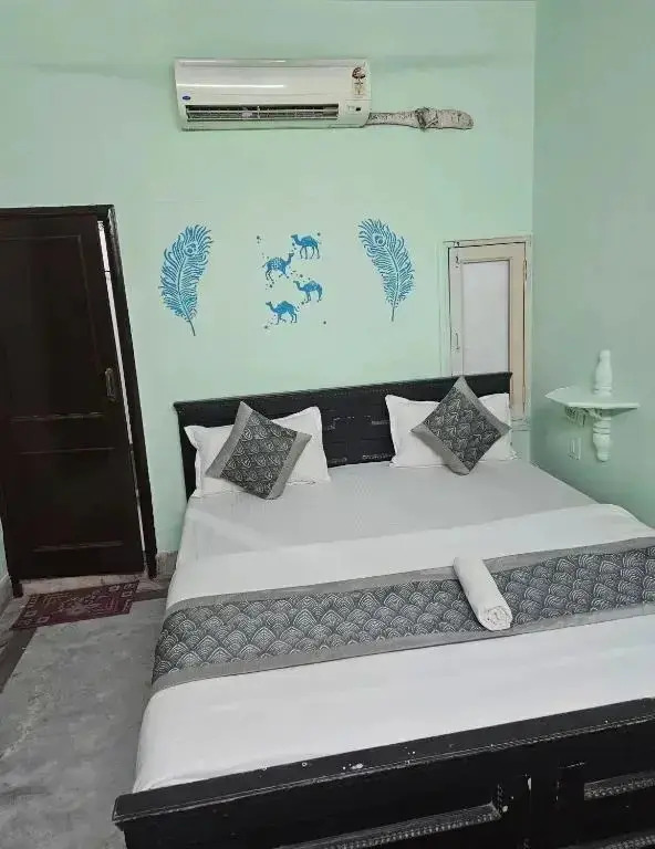Hotel Aashiana Palace
