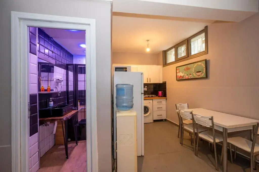 Taksim Square Hostel