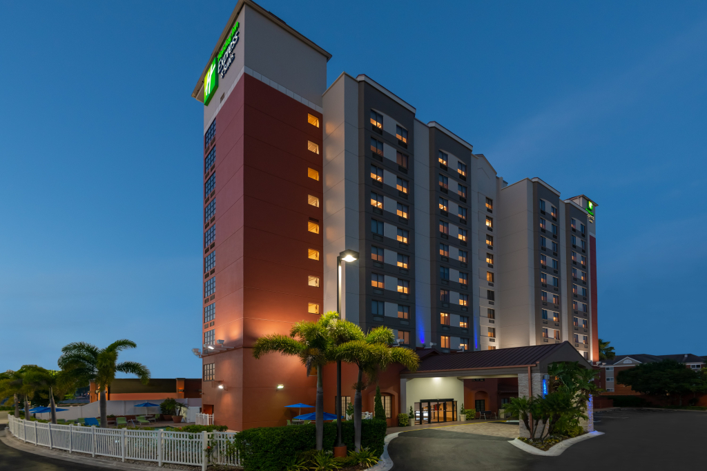 Holiday Inn Express & Suites - Nearest Universal Orlando by IHG