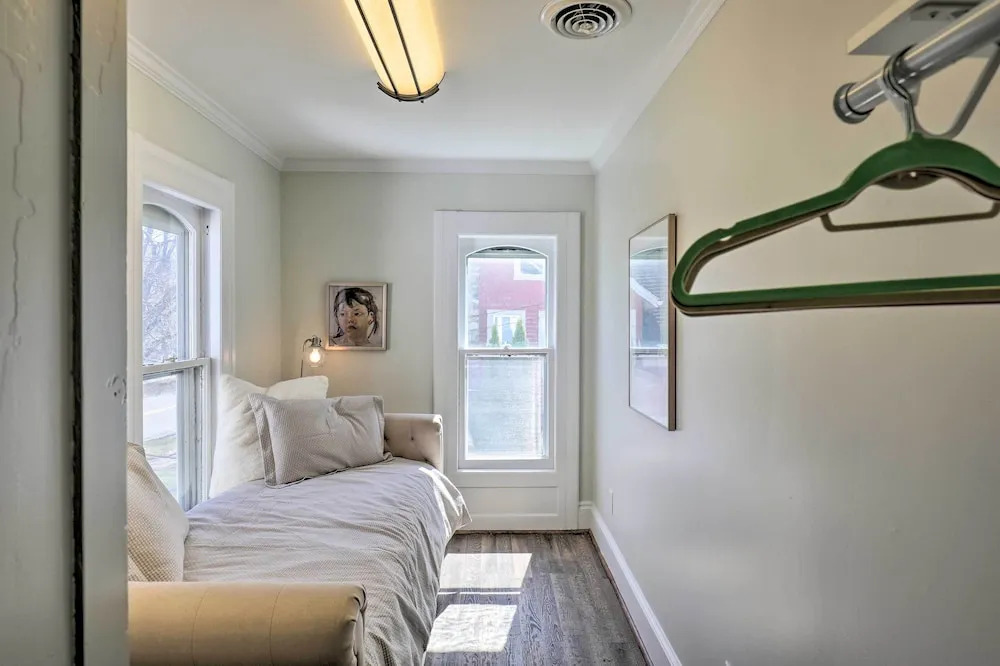 Charming & Walkable Fairport Village Apartment!