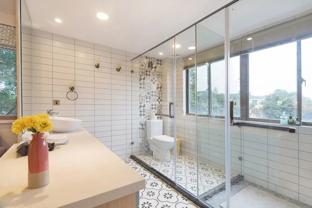L.River Boutique Inn