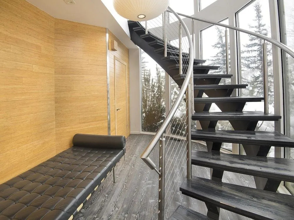 Apres Chalet