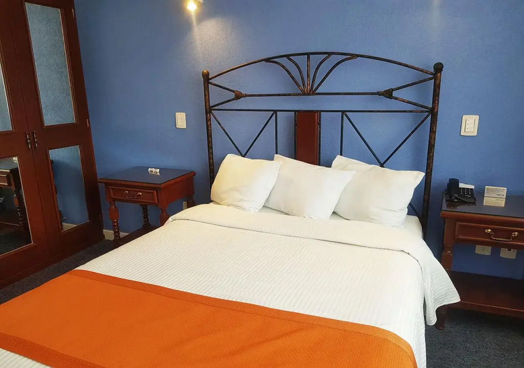Hotel Ciros