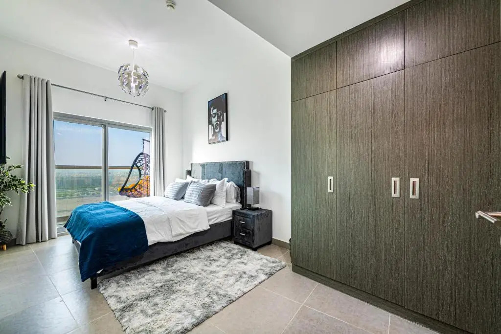 Luxury 1BDR Apt in Al Barsha with beautiful city skyline views