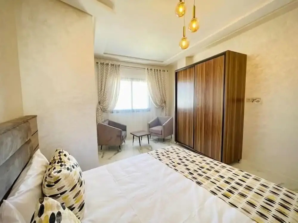 Yaluna Aparthotel