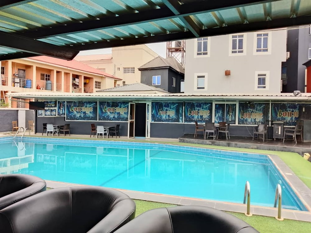 Benysta Hotels