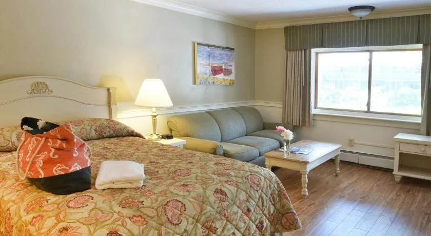 The Cove Motel