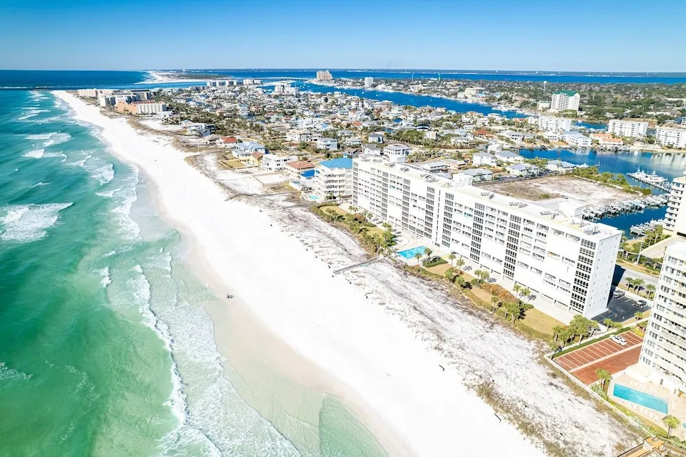 Oceania 902 - Gulf Front 3 BR - sleeps 6 3 Bedroom Condo by RedAwning