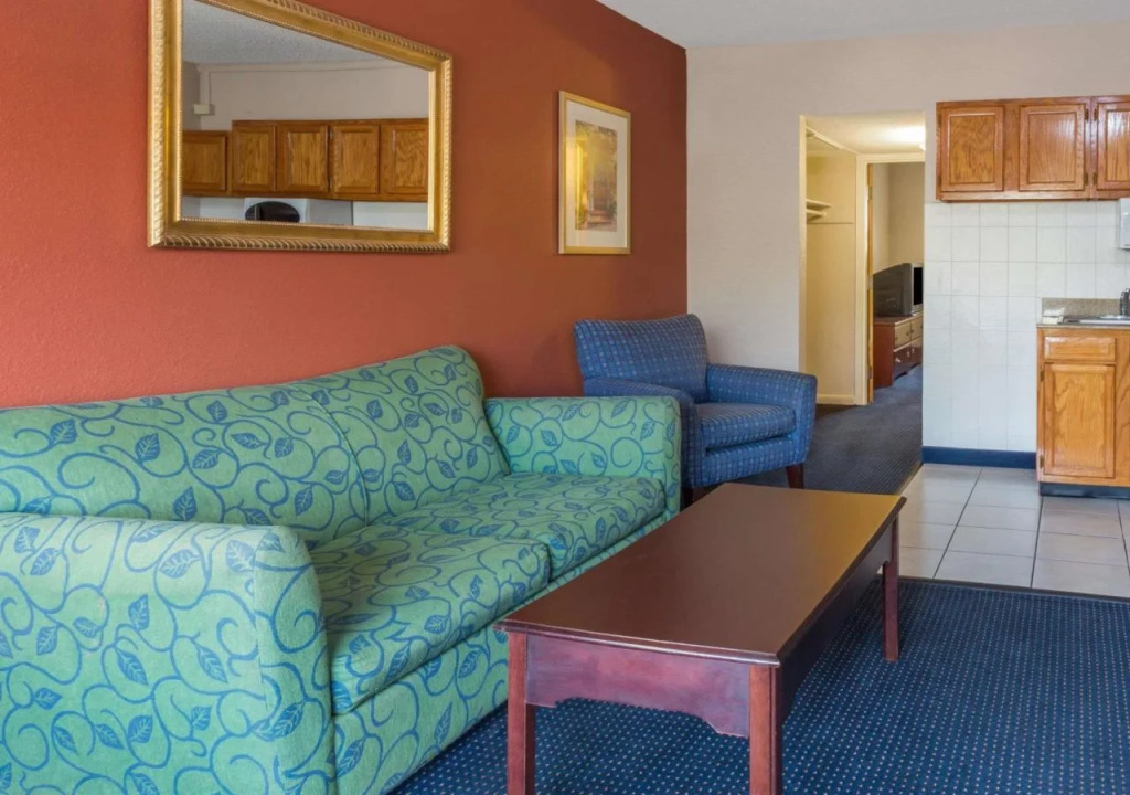 Breeze Inn & Suites, Virginia Beach