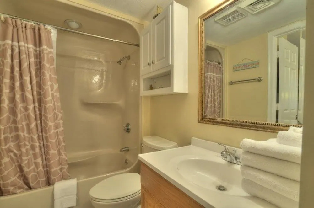 Ocean Forest 1912 Ocean Front 1 Br condo by RedAwning