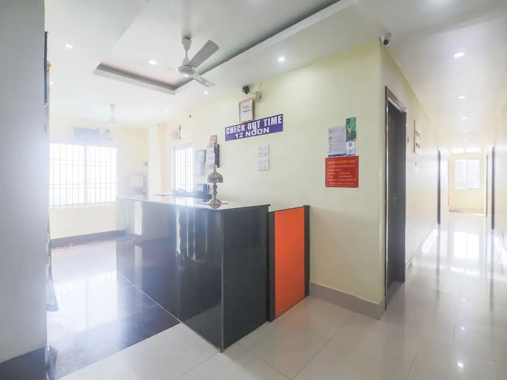 OYO 23008 Labanya Holiday Home