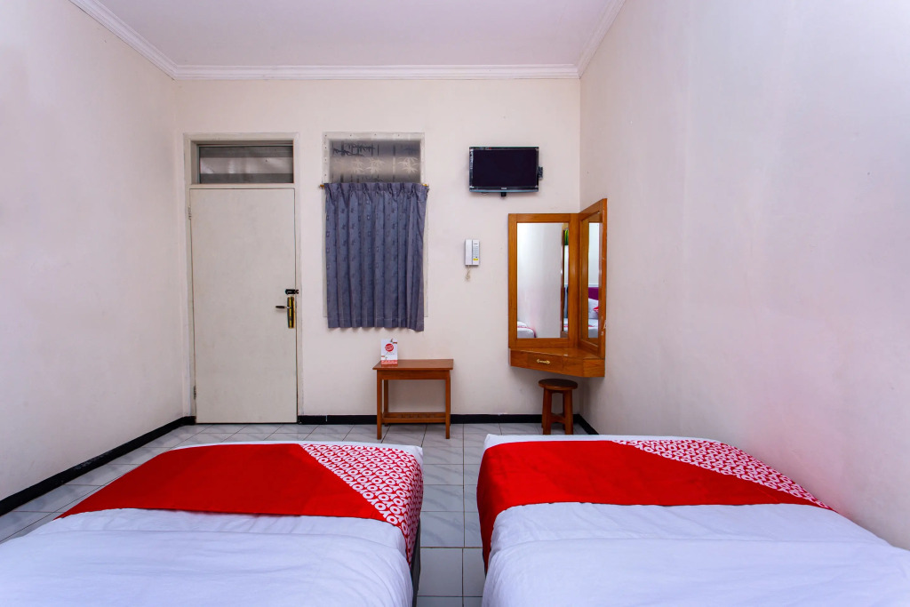 Hotel Karangsalam Indah Near Stasiun Purwokerto Mitra RedDoorz