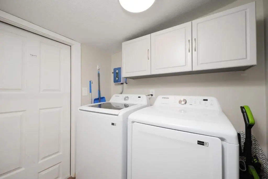Uptown Cottage Unit B