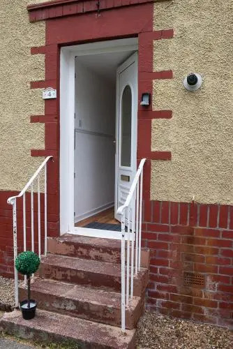 Hls Ashgrove Apartment