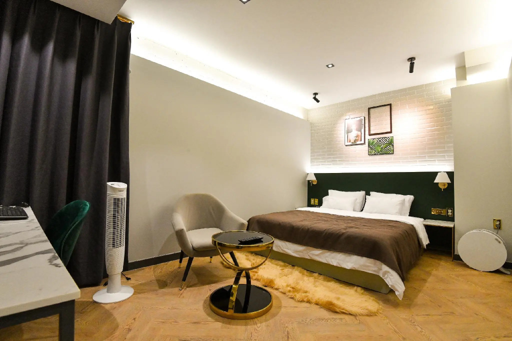 Den Basta Hotel bifc