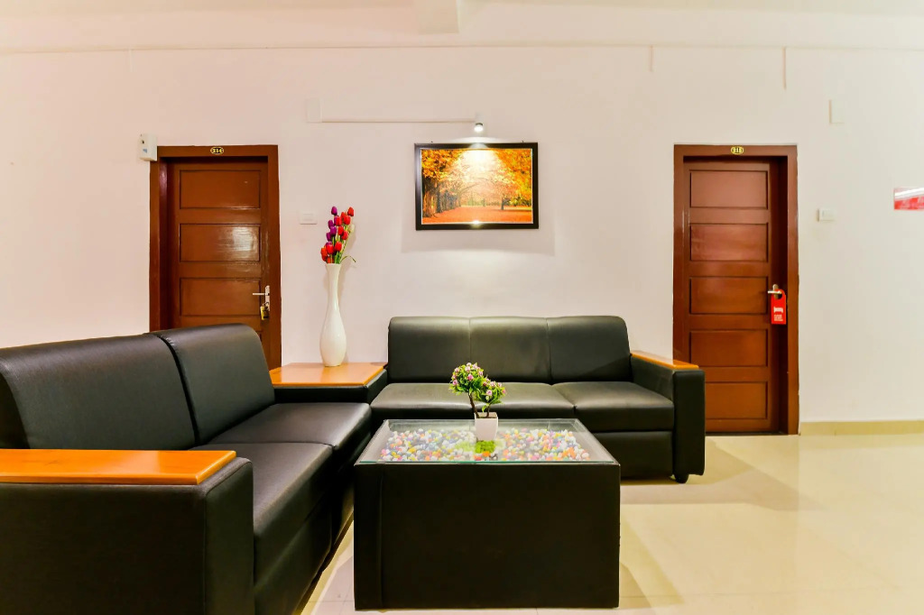 OYO Flagship 18938 Hotel Mars