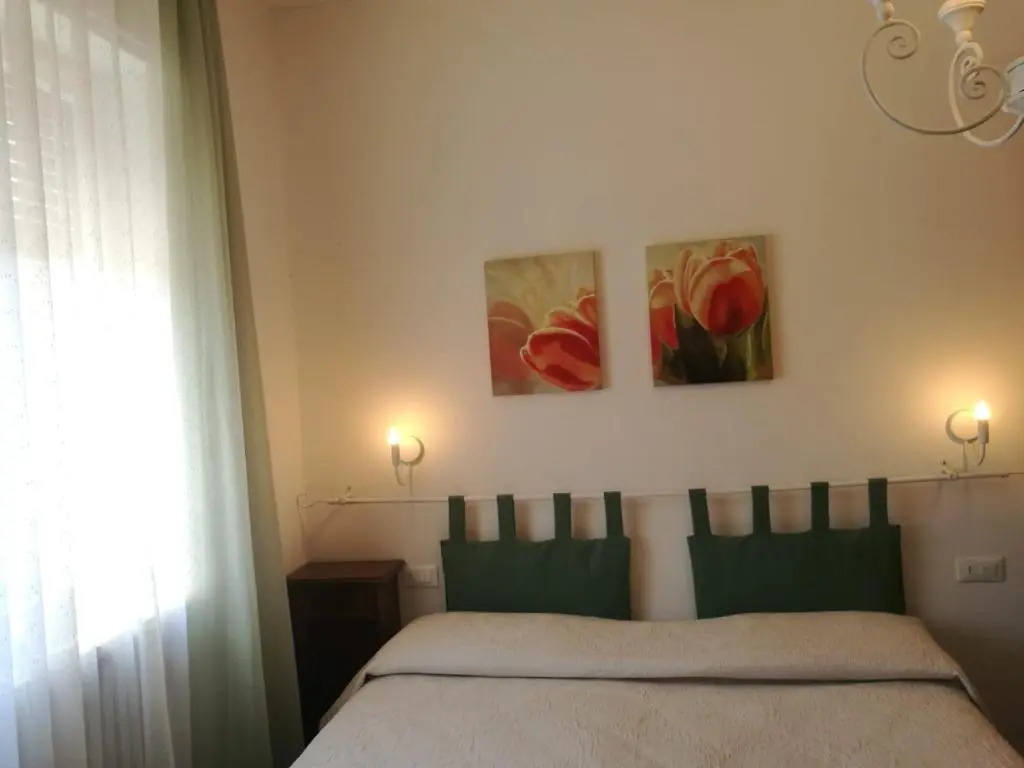 MinihouseLarissa diVerona
