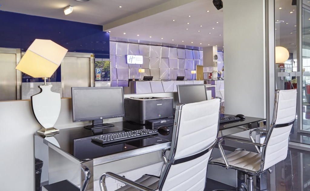 Holiday Inn Express Lisbon Alfragide by IHG