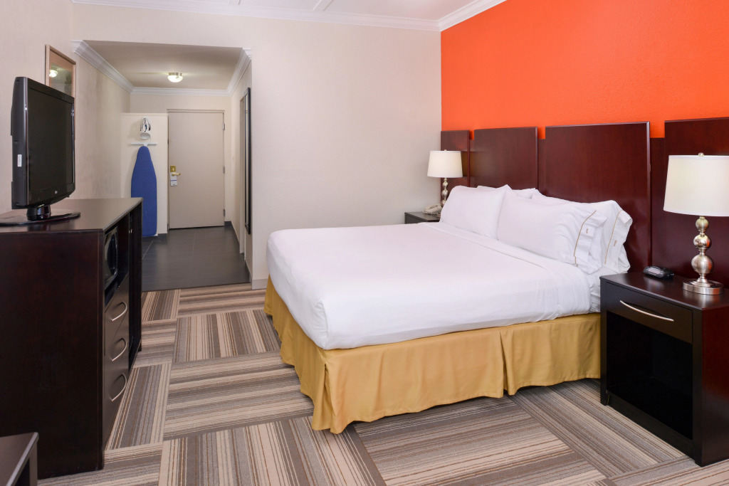 Holiday Inn Express & Suites Florida City by IHG