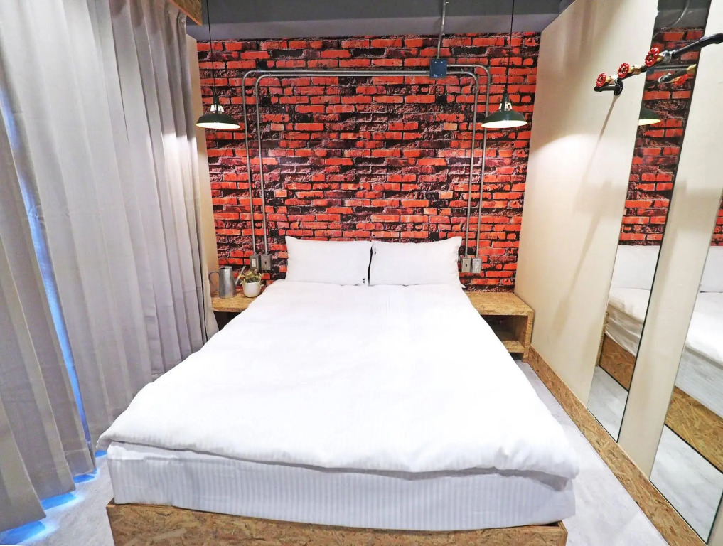 Taichung LOFT Hostel FengJia