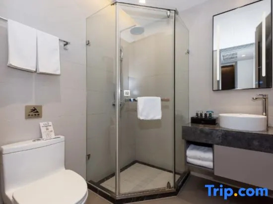 Homeinn Selected Hotel (Nanjing Olympic Sports Exhibition Center Youfangqiao Subway Station)