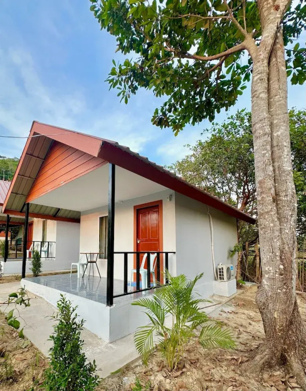 Maloop Cafe Hostel