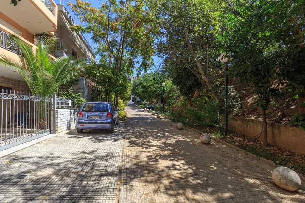 L9 Athens
