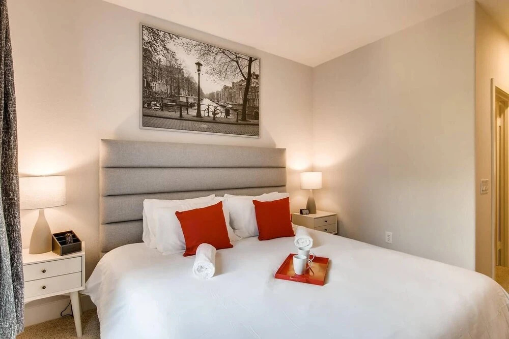 #1 Location - Fast WIFI - Work Area - 2BR/2.5 Bath - Free Parking (FV1)