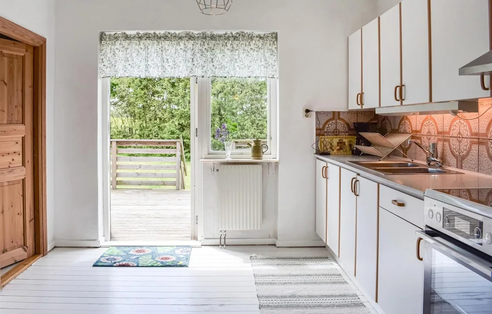 Beautiful Home In Tomelila With Kitchen