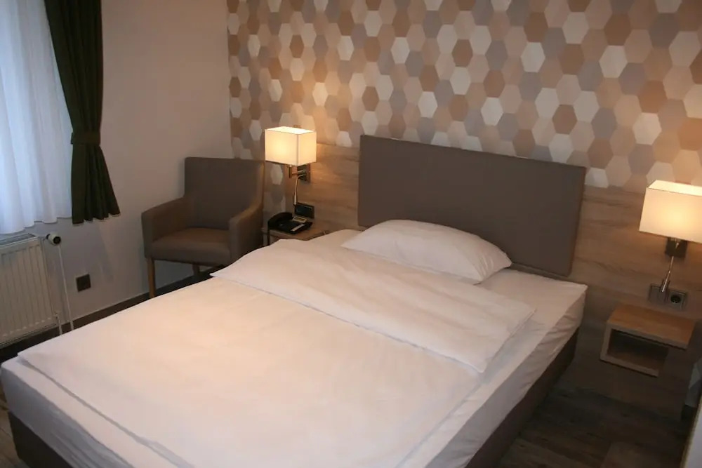 Wolfsburg Fallersleben Hotel by Belvilla