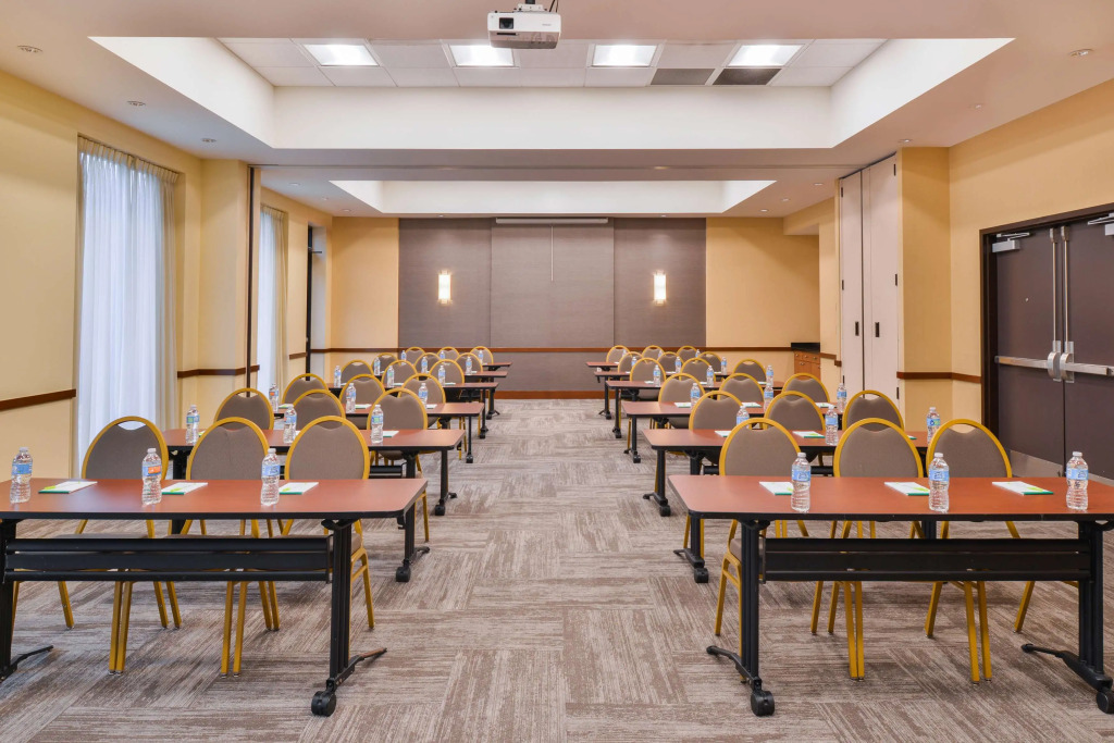 Hyatt Place Herndon Dulles Airport East