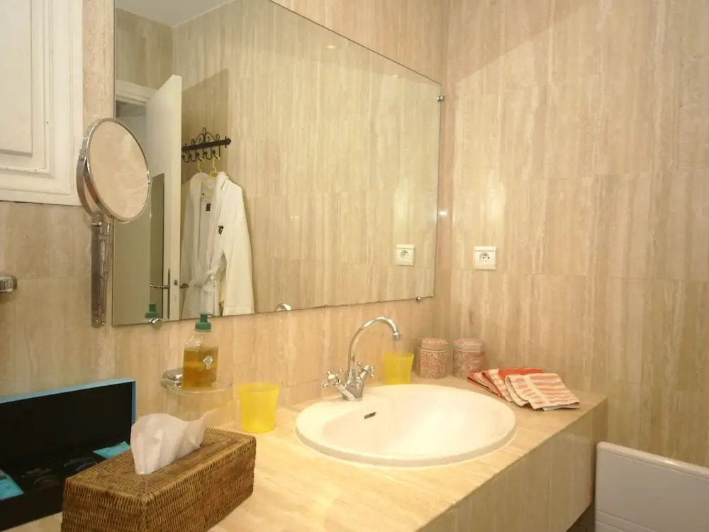 Stunning Villa With Heated Swimming Pool, air Conditioning and Large, Private, Enclosed Garden