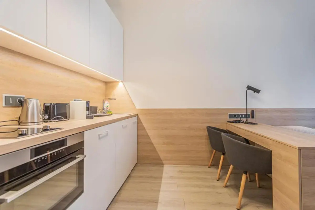 Business Studio Andel, 10min Centre, NETFLIX, Paid Parking