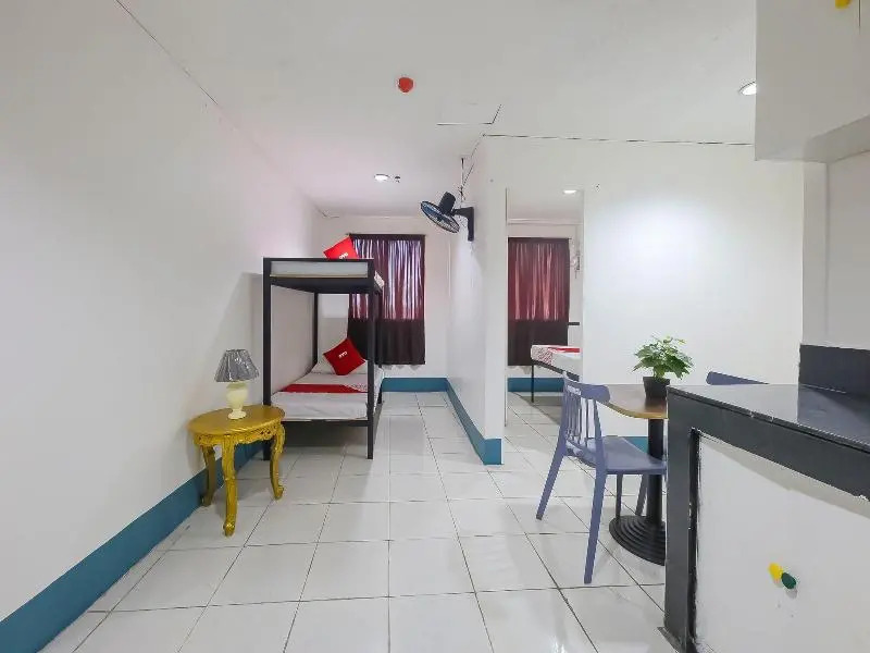 RedDoorz at Crowne One Condo