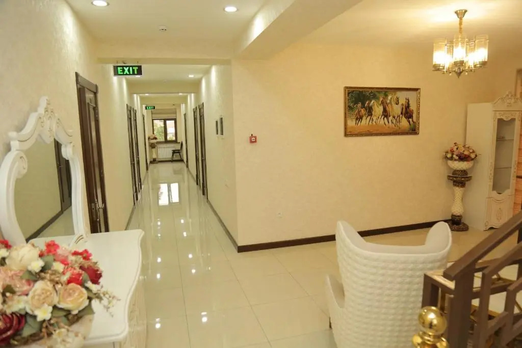 Premium Hotel 777