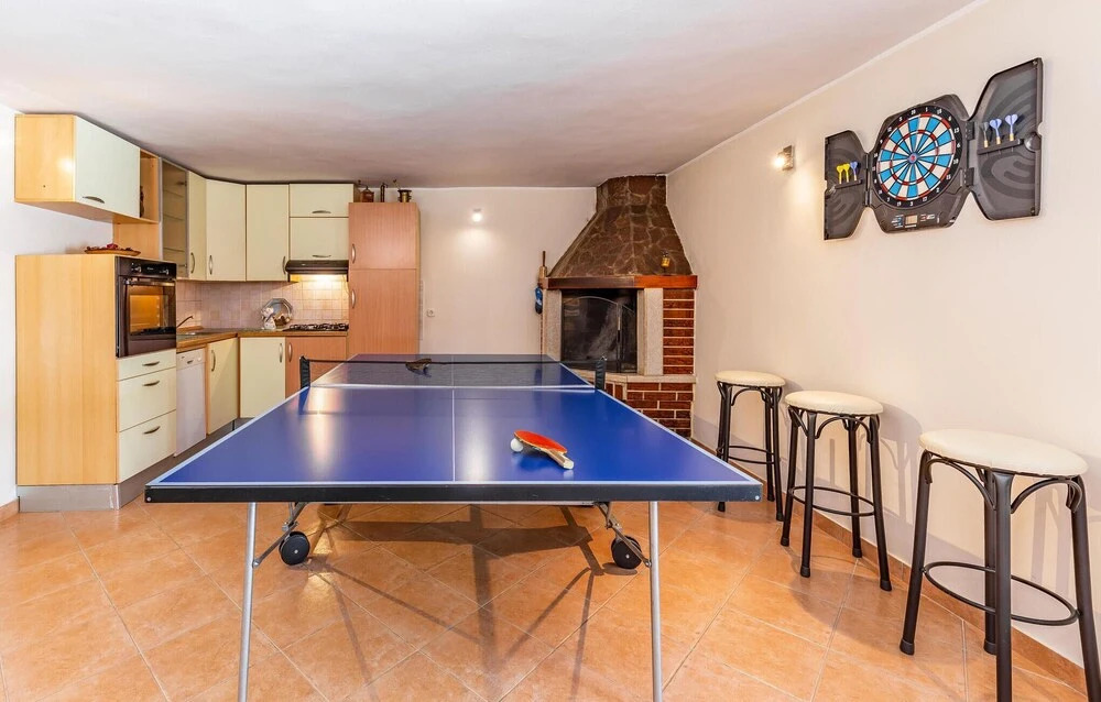 Nice Home in Banjole With Wifi and 1 Bedrooms