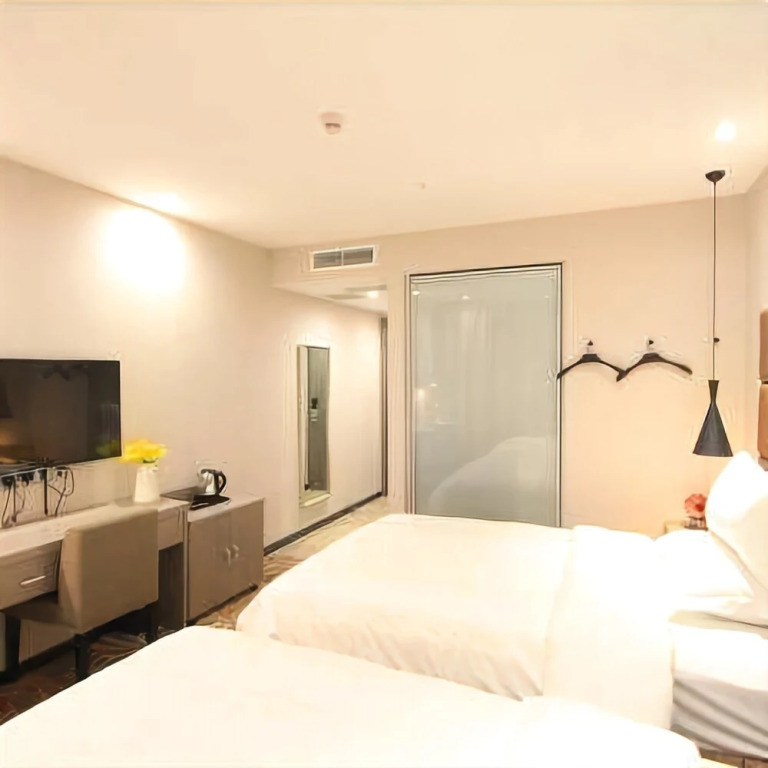 Eucalyptus Forest Movie Theme Hotel (Chongqing Jiangbei International Airport)