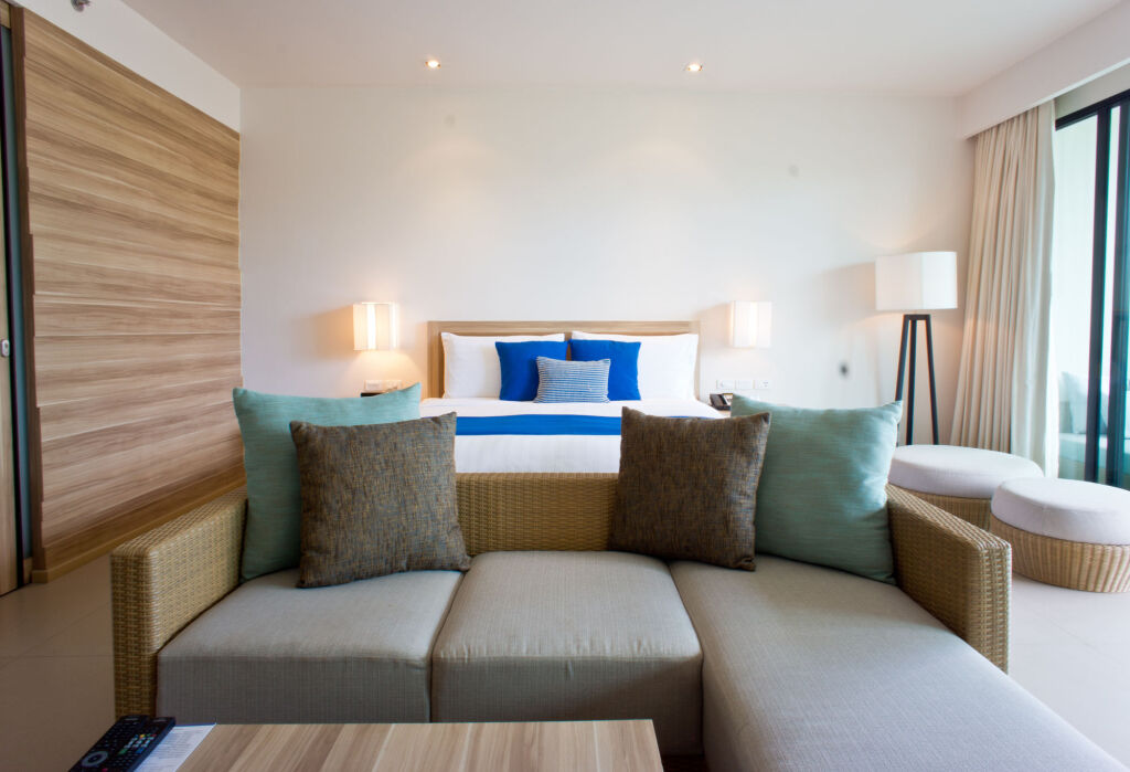 Le Meridien Phuket Mai Khao Beach Resort